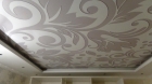Тканевый натяжной потолок с дизайном